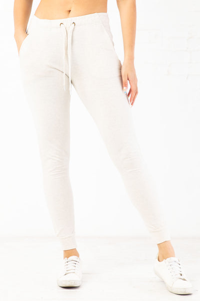 #color_off-white